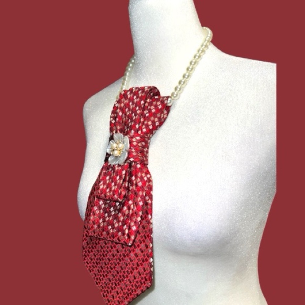 “Dainty Dapper”Red Patterned Necktie Necklace Wit… - image 4